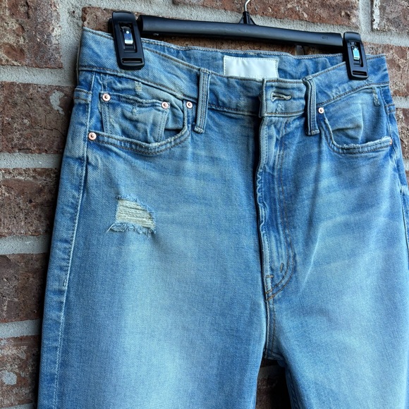 MOTHER superior high waisted rider skimp Classic Blue Distressed Women Jeans - Picture 6 of 10